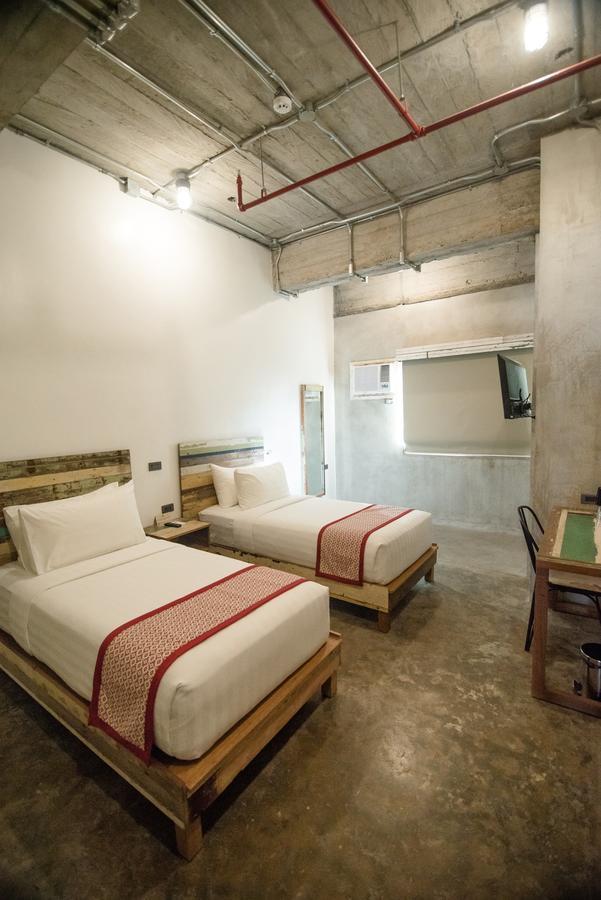 The Bricks Hotel Dumaguete City Eksteriør bilde