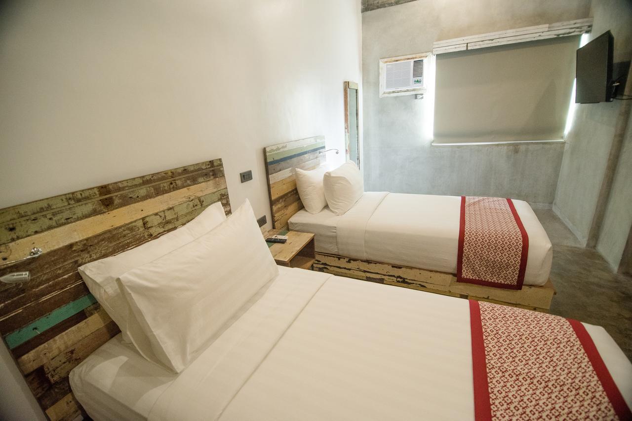 The Bricks Hotel Dumaguete City Eksteriør bilde